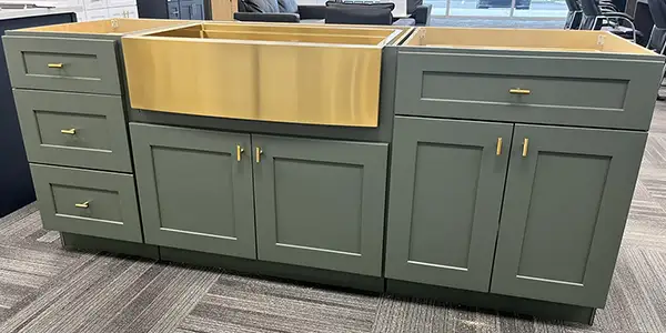 Hunter Green Shaker (HG) Cabinets Hunter Green Shaker (HG) Cabinets